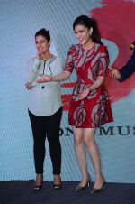 Kriti Sanon, Kajol at Dilwale music celebrations by Sony Music on 14th Dec 2015